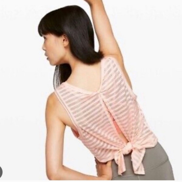 Lululemon Top Meet Halfway Tank in Striped Butter Pink 4 (#25) - Picture 2 of 8
